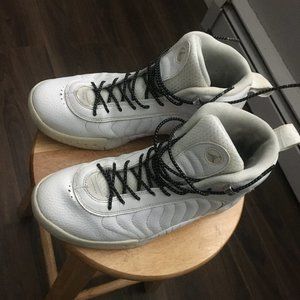 Size 9M / Jordan / JumpMan Pros/ White